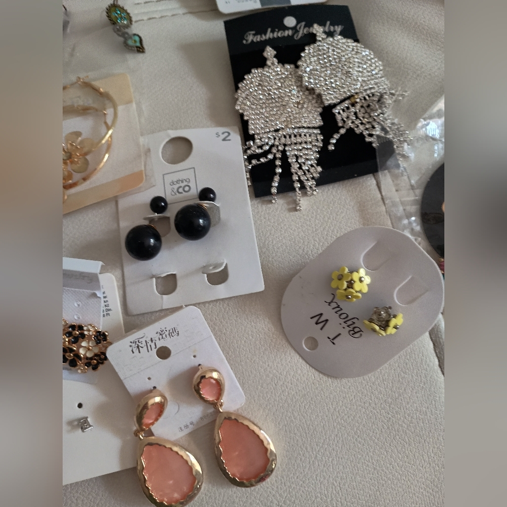 New Earings Bundle - image 7